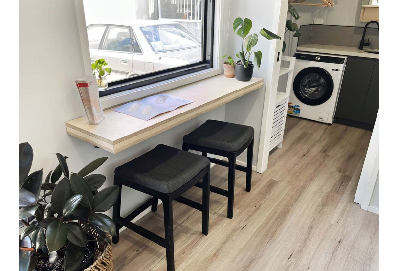 Mark VI_Breakfast Bar 2_Horizontal