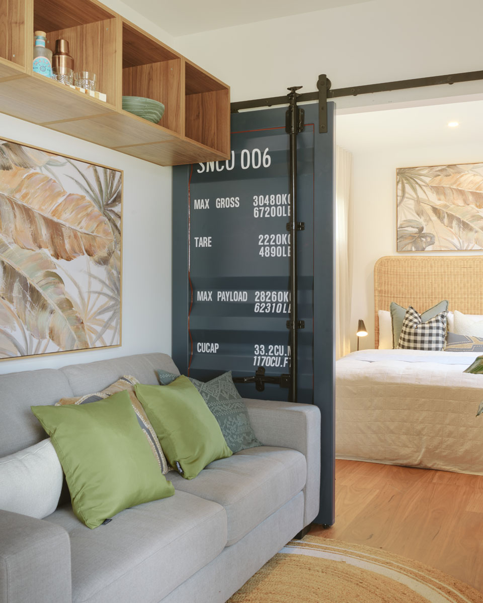 Sonic Steel_Mark VI+_Lounge