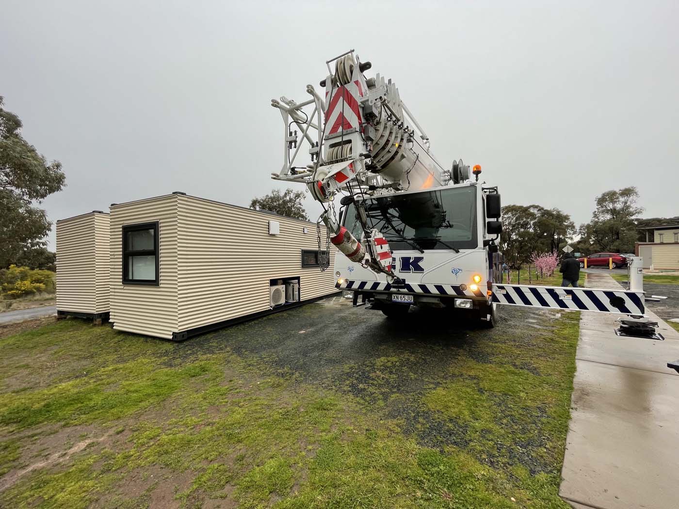 Exterior_Crane_Banner