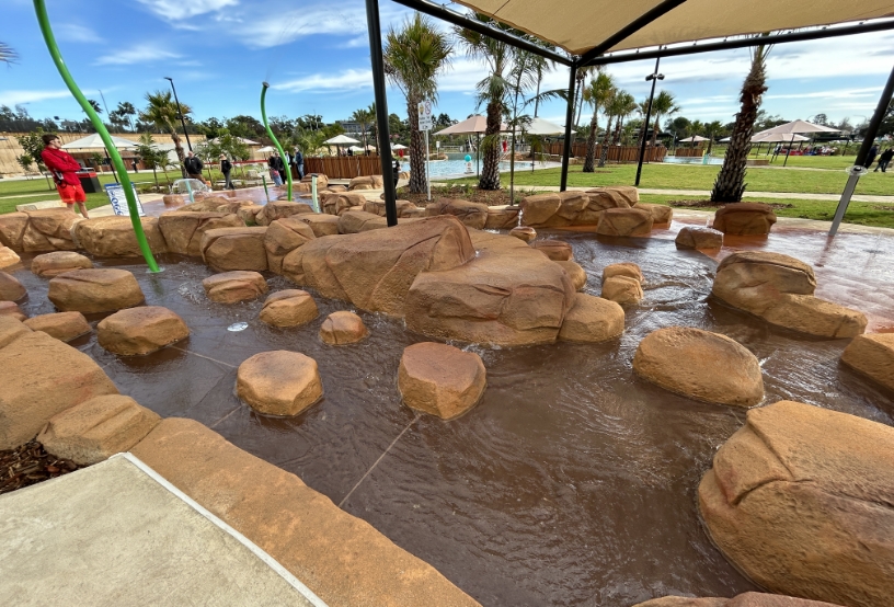 Billabong Parklands_Public River