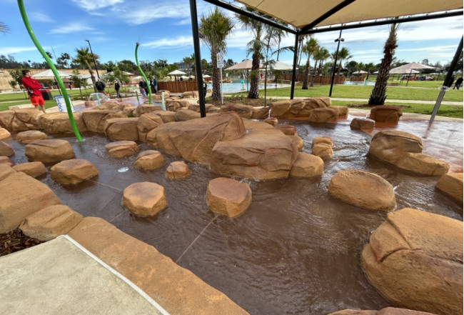 Billabong Parklands_Public River