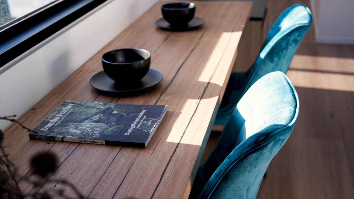 Mark T_Int_Breakfast Bar